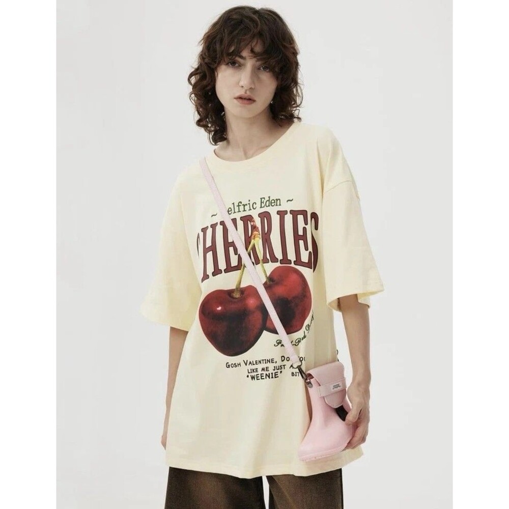 AELFRIC EDEN Women's oversized cream short-sleeve Cherries t-shirt tee - M